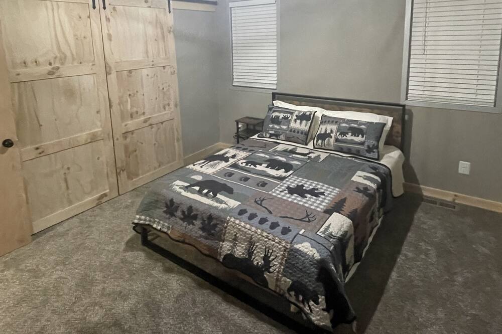 Photo of Bedroom in Pittsburg
