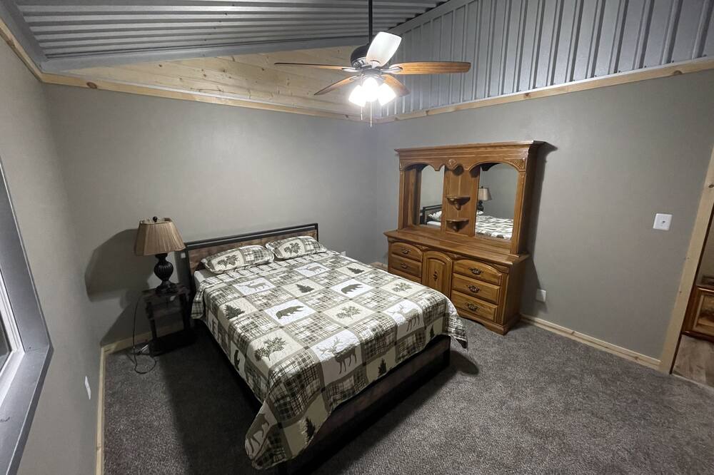 Photo of Bedroom in Pittsburg