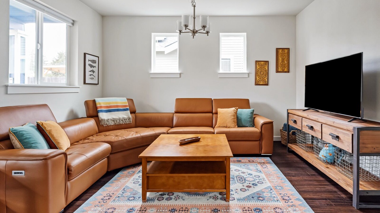 Photo of Livingroom in Foster - Powell