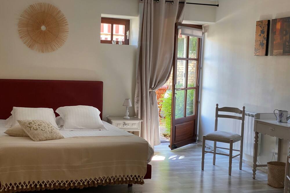 Photo of Bedroom in Montagny-les-Beaune