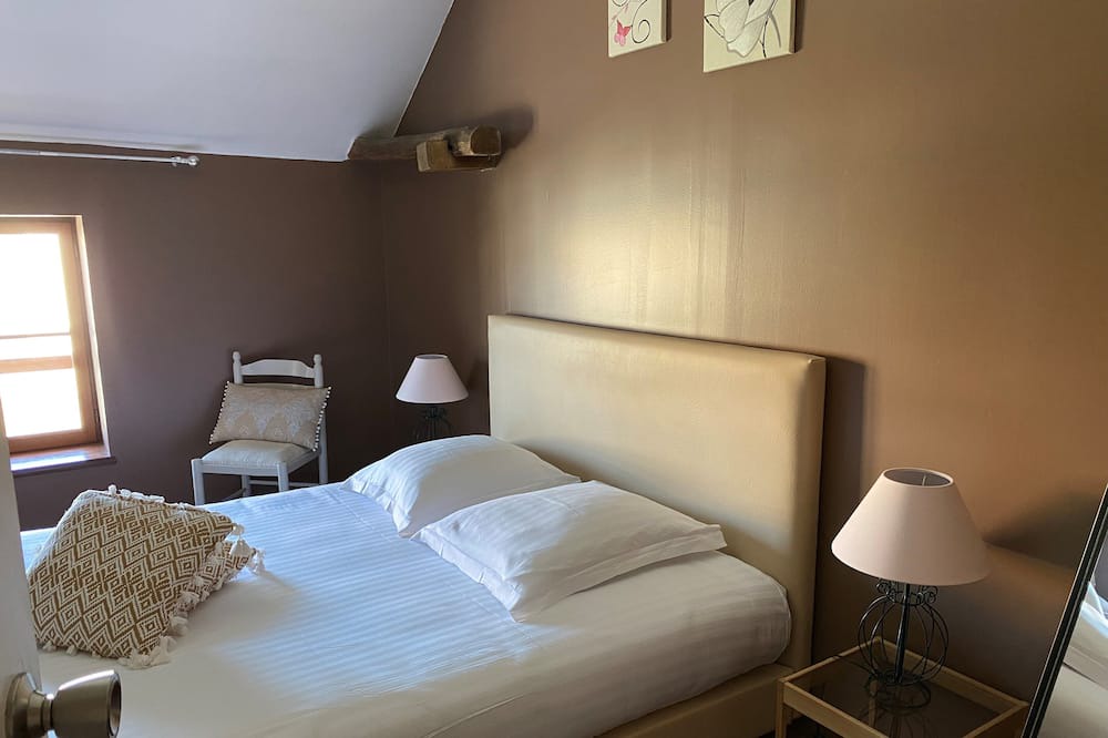 Photo of Bedroom in Montagny-les-Beaune