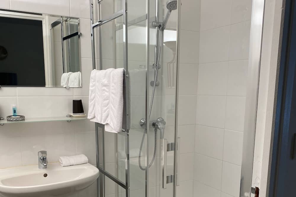 Photo of Bathroom in Montagny-les-Beaune