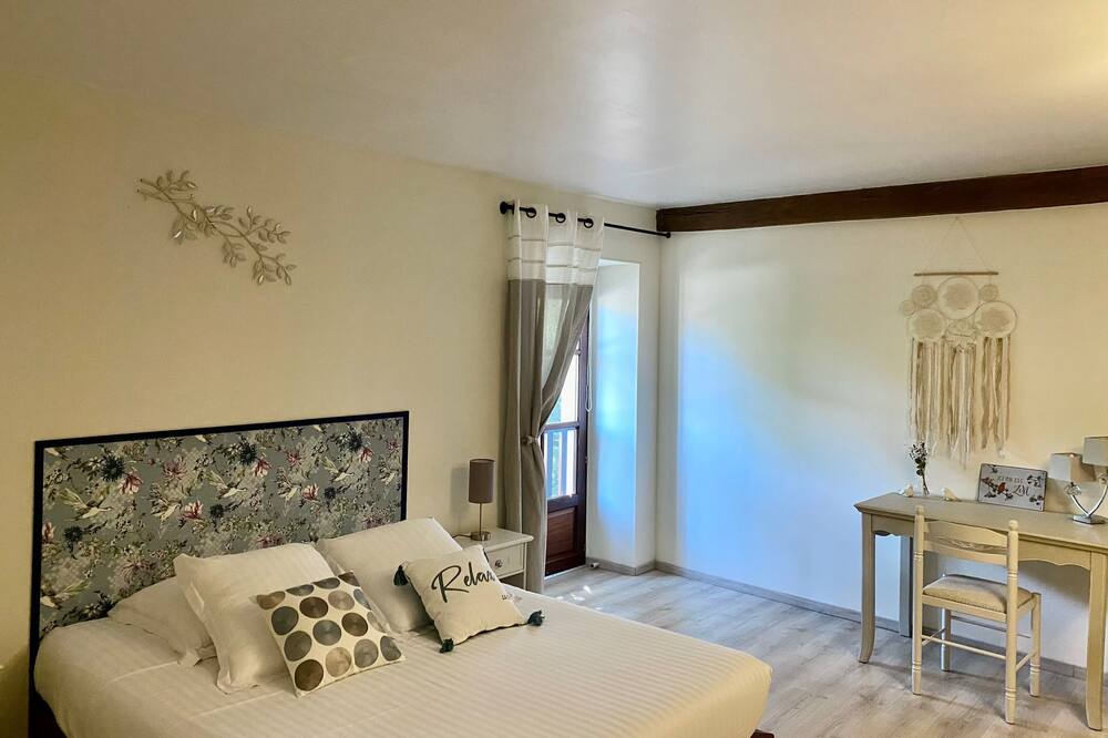 Photo of Bedroom in Montagny-les-Beaune