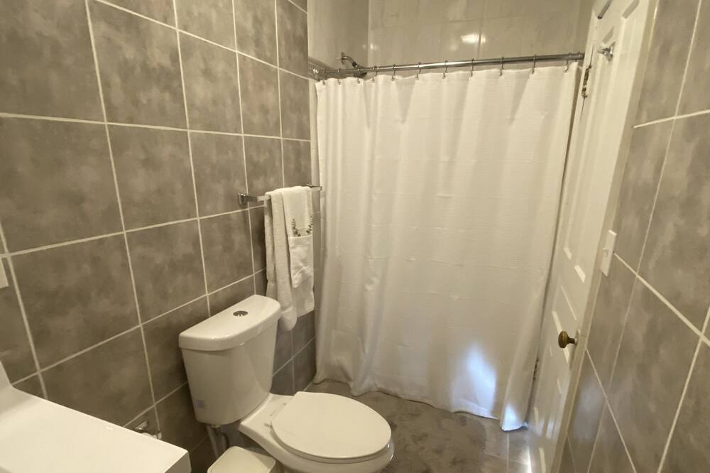 Photo of Bathroom in Logansport