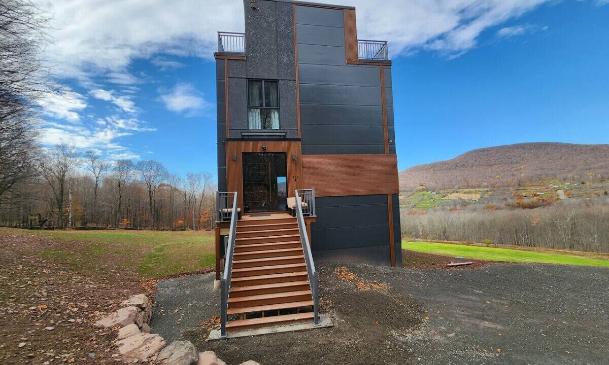 Photo of Outdoor in Roxbury