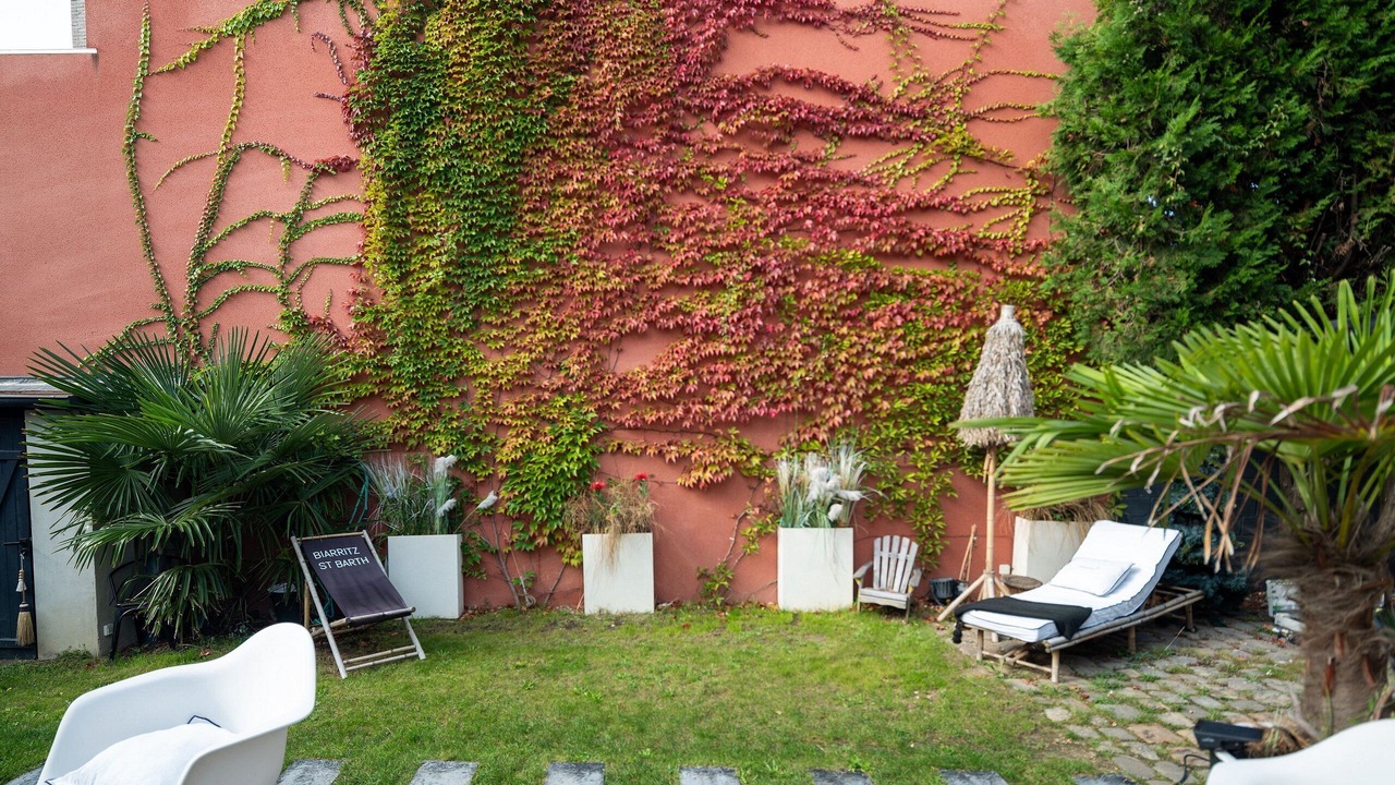 Photo of Outdoor in Colombes