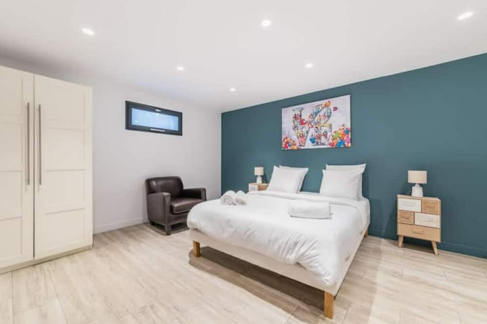 Photo of Bedroom in Cachan