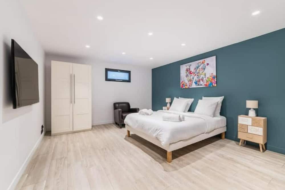 Photo of Bedroom in Cachan