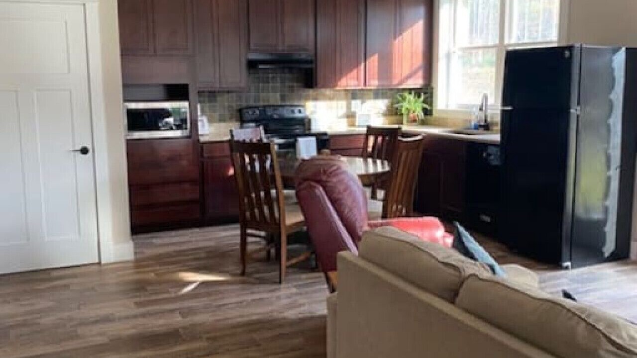 Photo of Livingroom in Town of Chesterfield