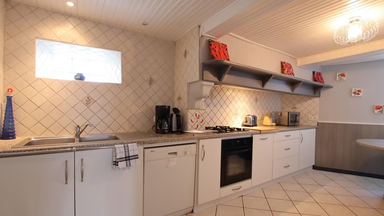 Photo of Kitchen in Buros
