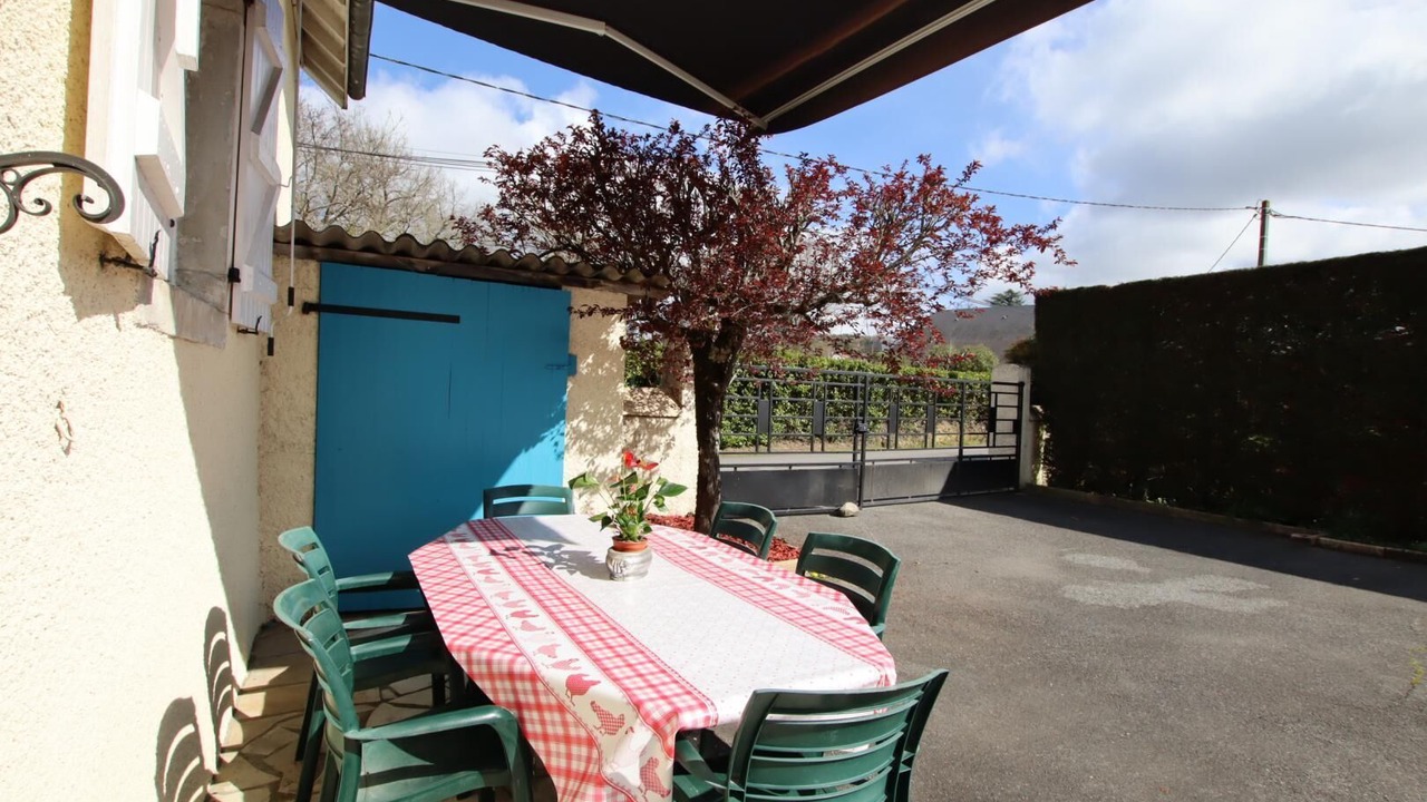 Photo of Outdoor in Buros