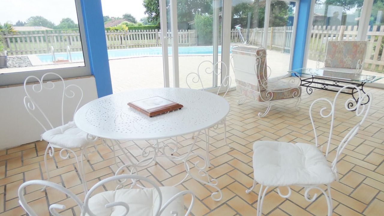 Photo of Others in Louer