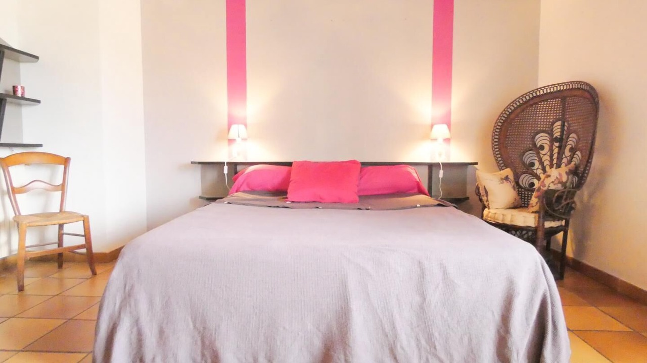 Photo of Others in Louer