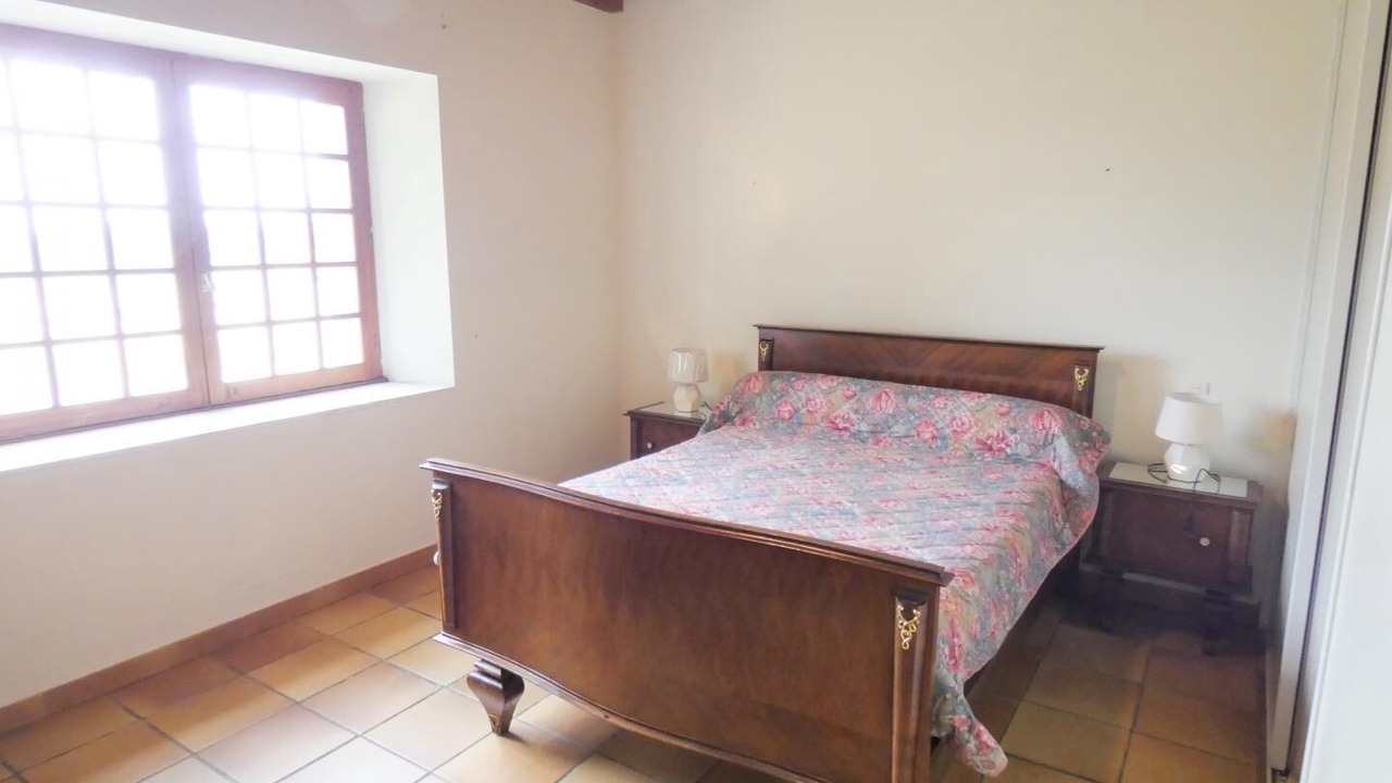 Photo of Others in Louer