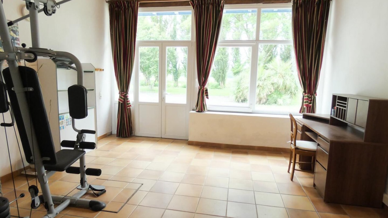 Photo of Others in Louer