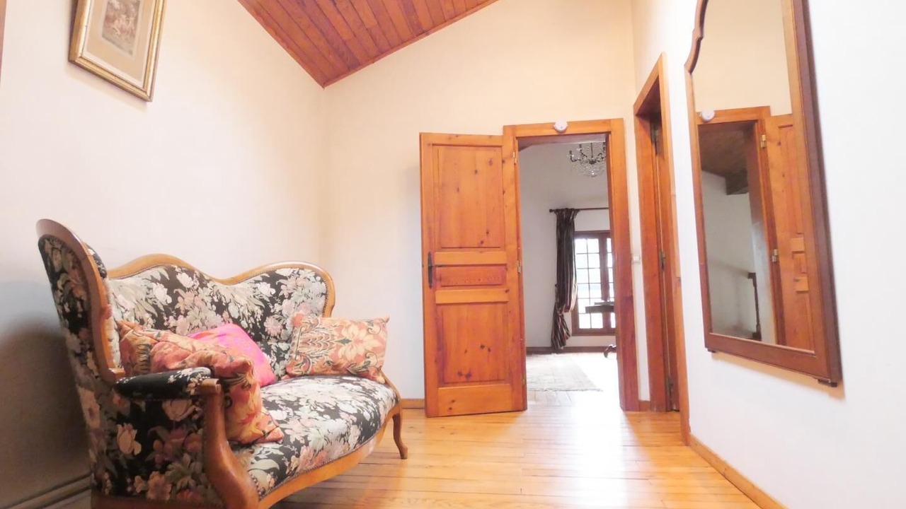 Photo of Others in Louer