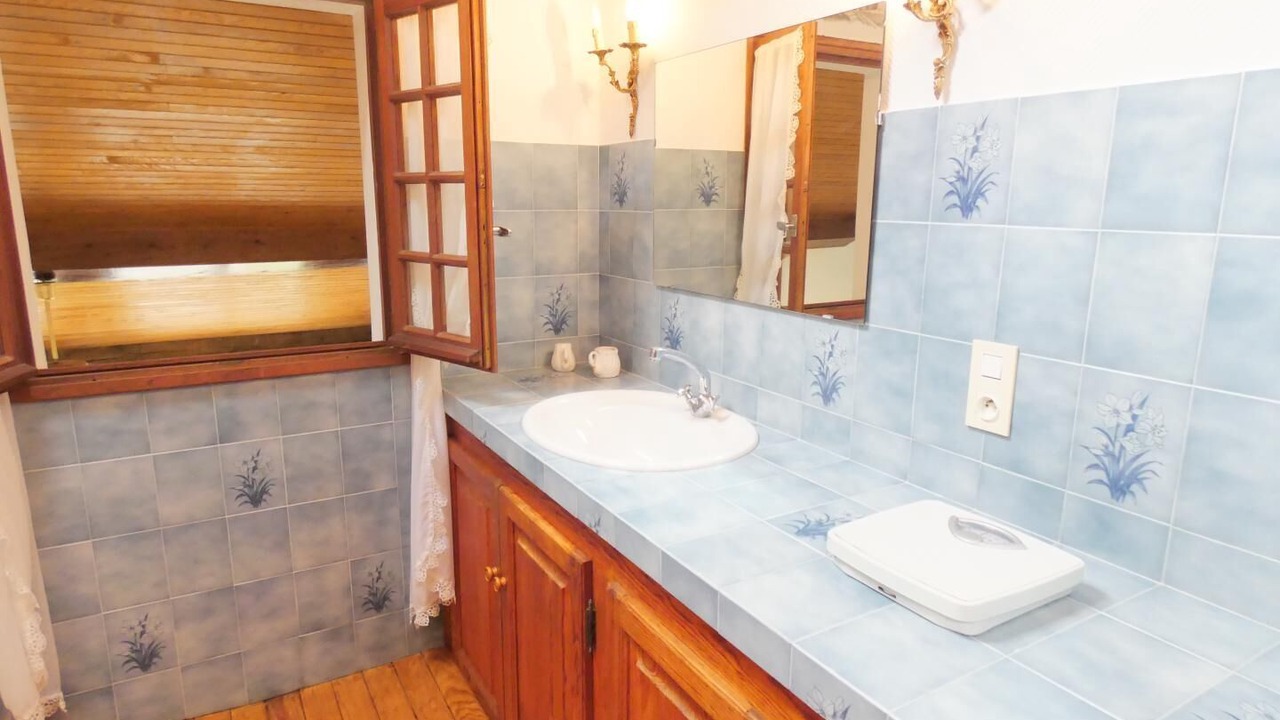 Photo of Bathroom in Louer