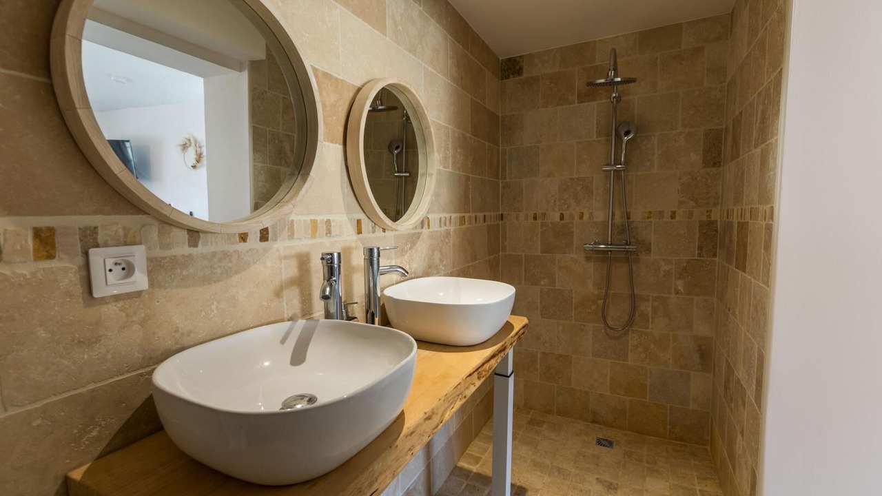 Photo of Bathroom in Herm