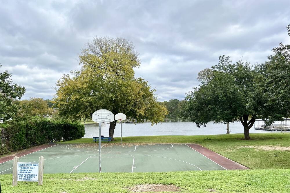 Photo of Others in Seven Coves