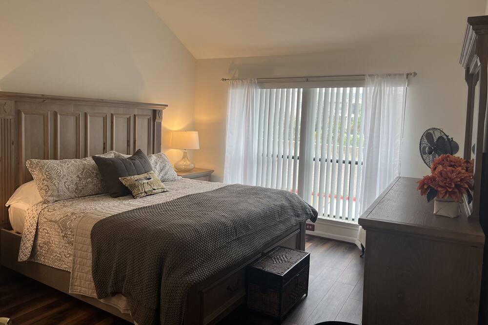 Photo of Bedroom in Seven Coves