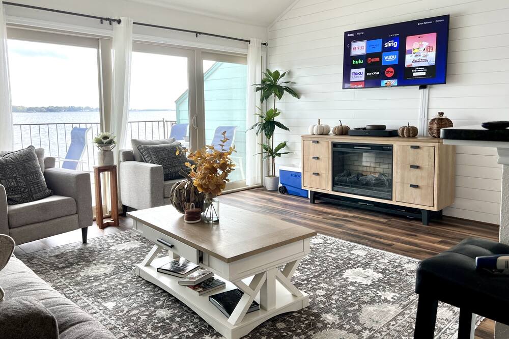 Photo of Livingroom in Seven Coves