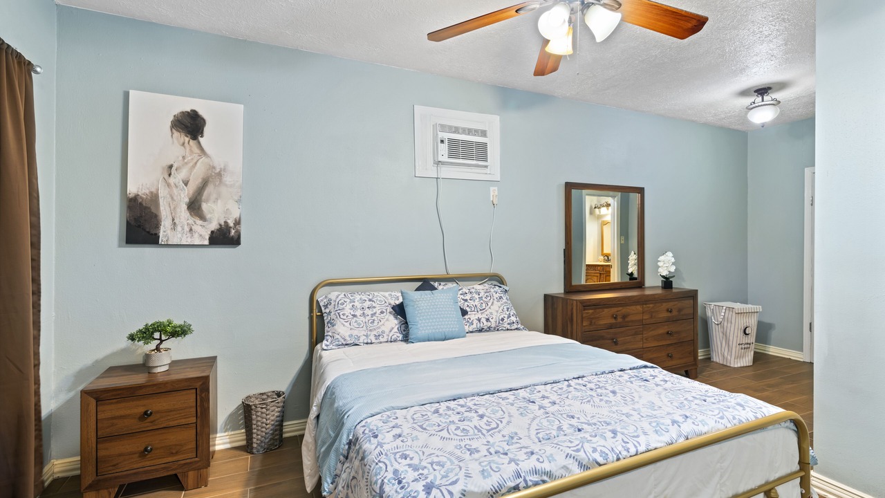 Photo of Bedroom in Pasadena