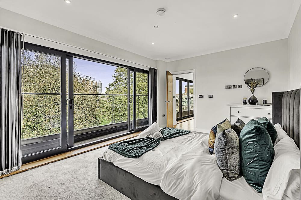 Photo of Livingroom in Syon