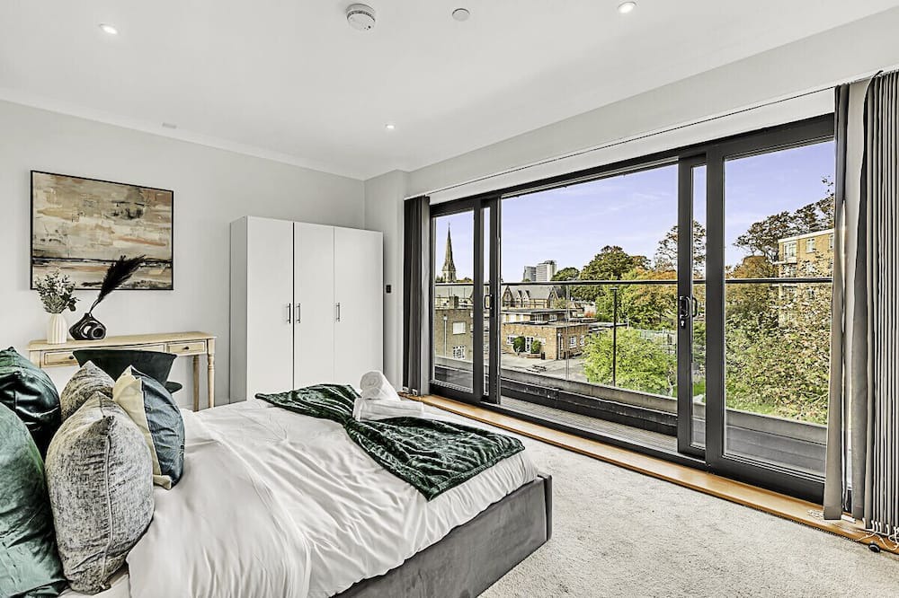 Photo of Bedroom in Syon