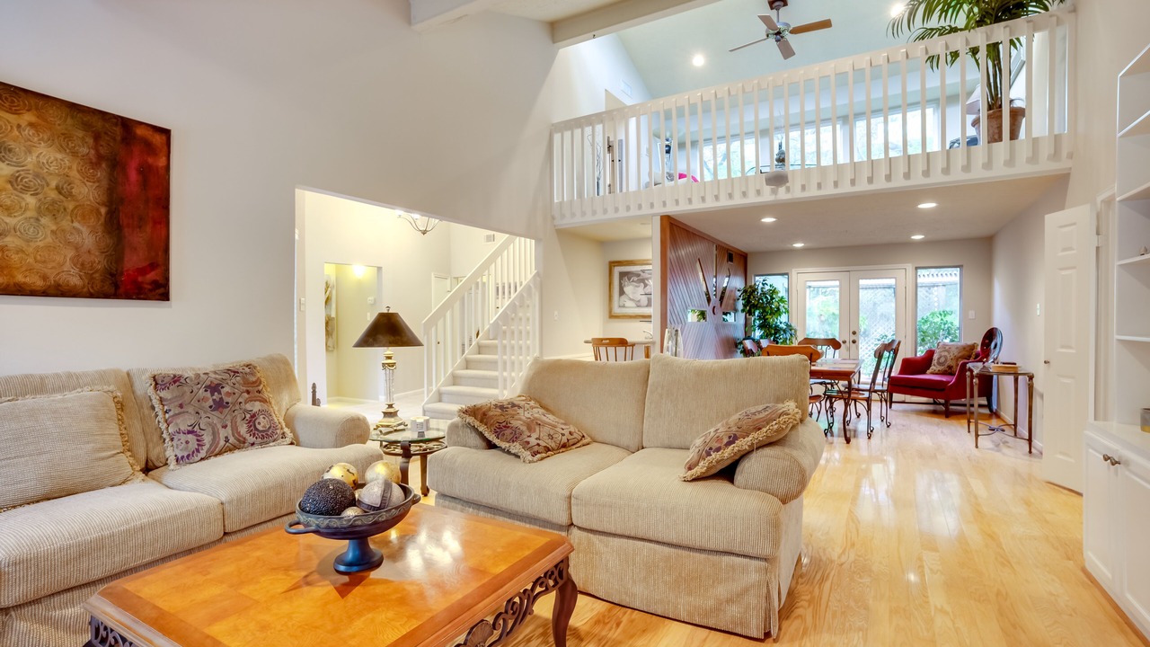 Photo of Livingroom in Grogan's Mill