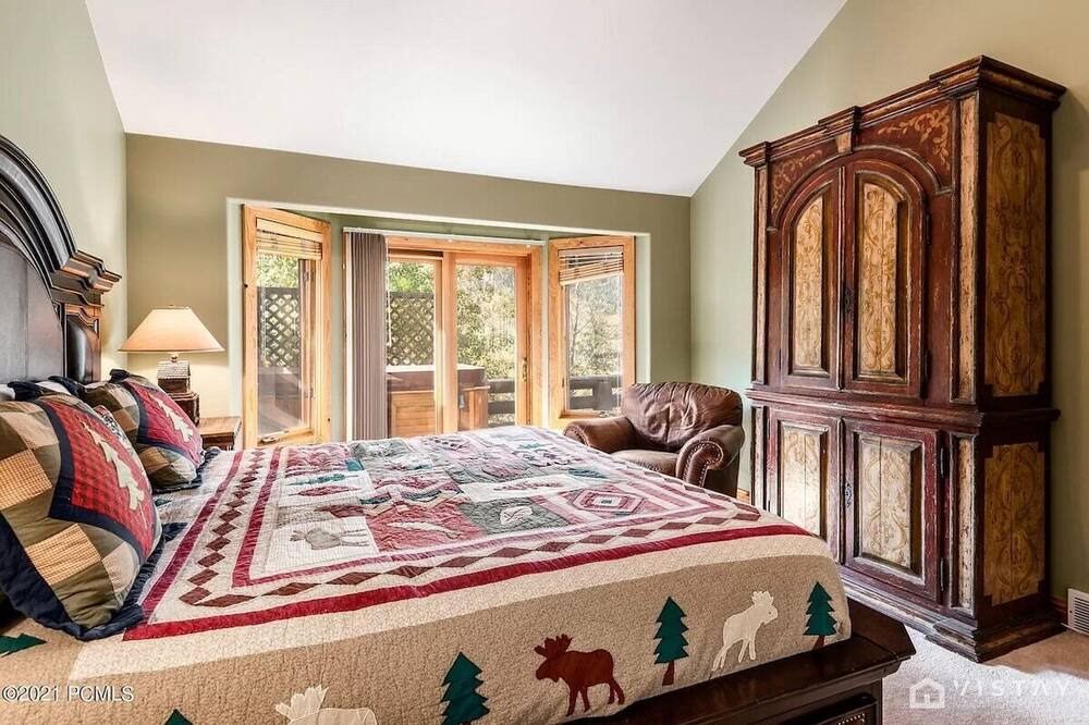 Photo of Bedroom in Aerie