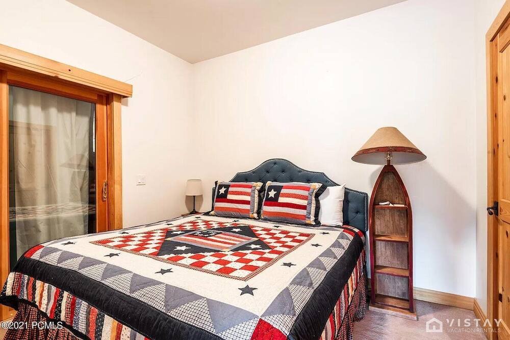 Photo of Bedroom in Aerie