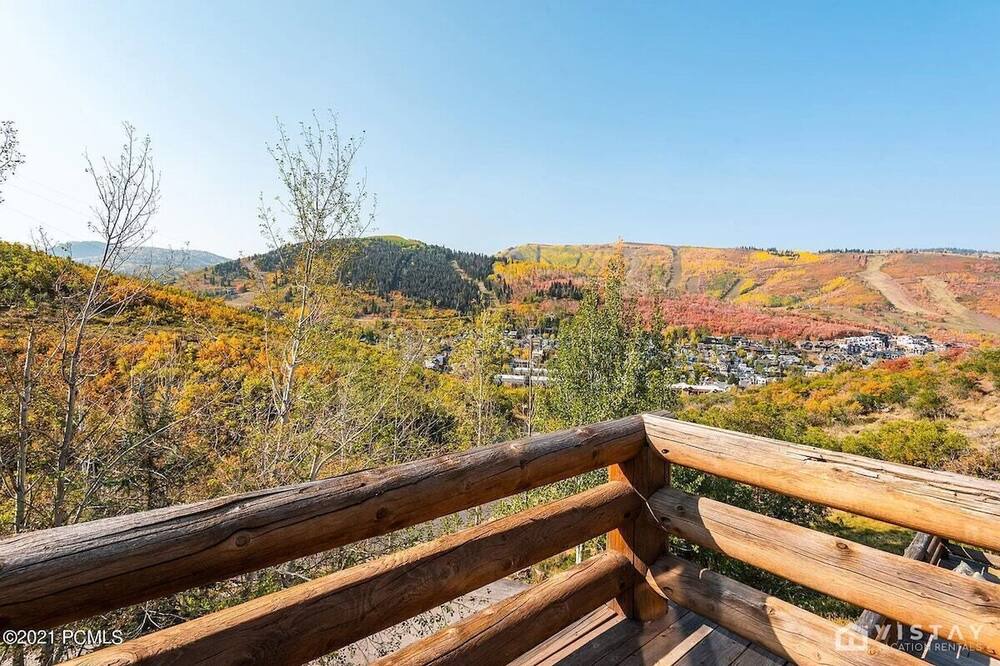 Photo of Outdoor in Aerie