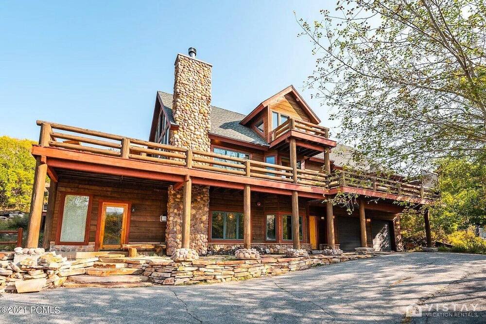 Photo of Outdoor in Aerie
