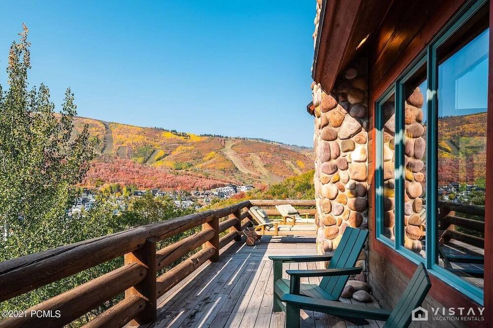 Photo of Outdoor in Aerie
