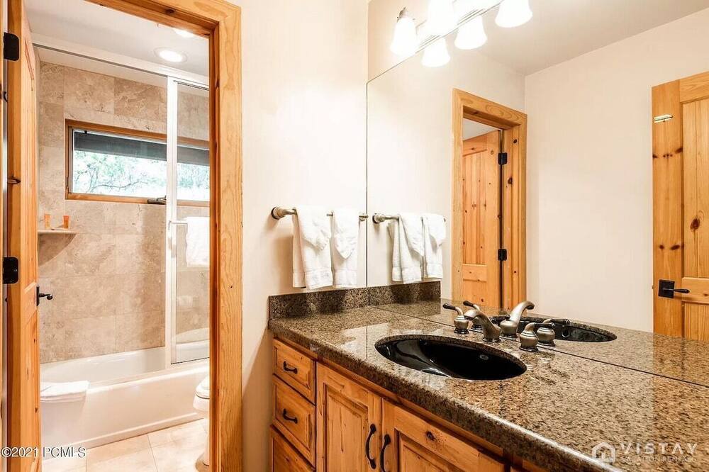 Photo of Bathroom in Aerie