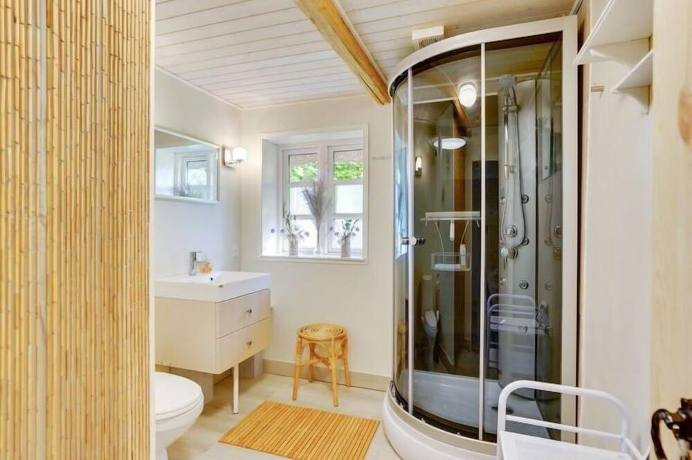 Photo of Bathroom in Norreballe