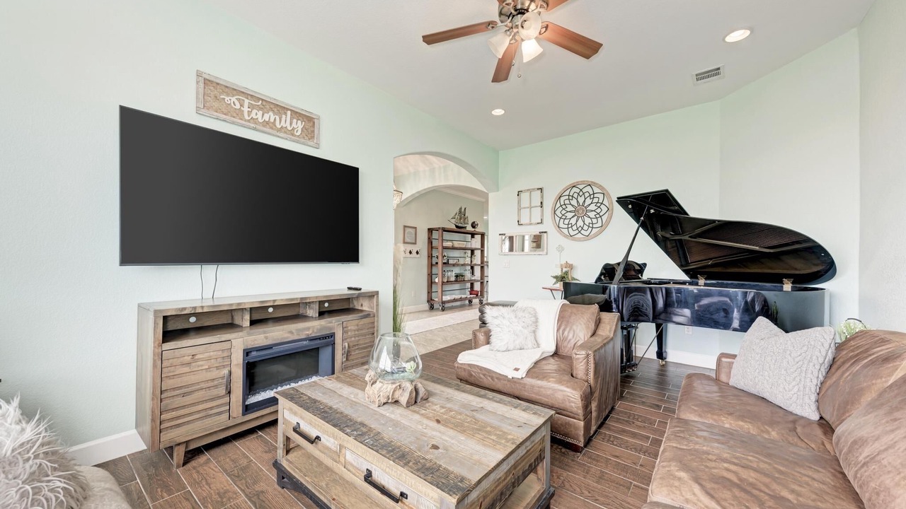 Photo of Livingroom in Del Valle