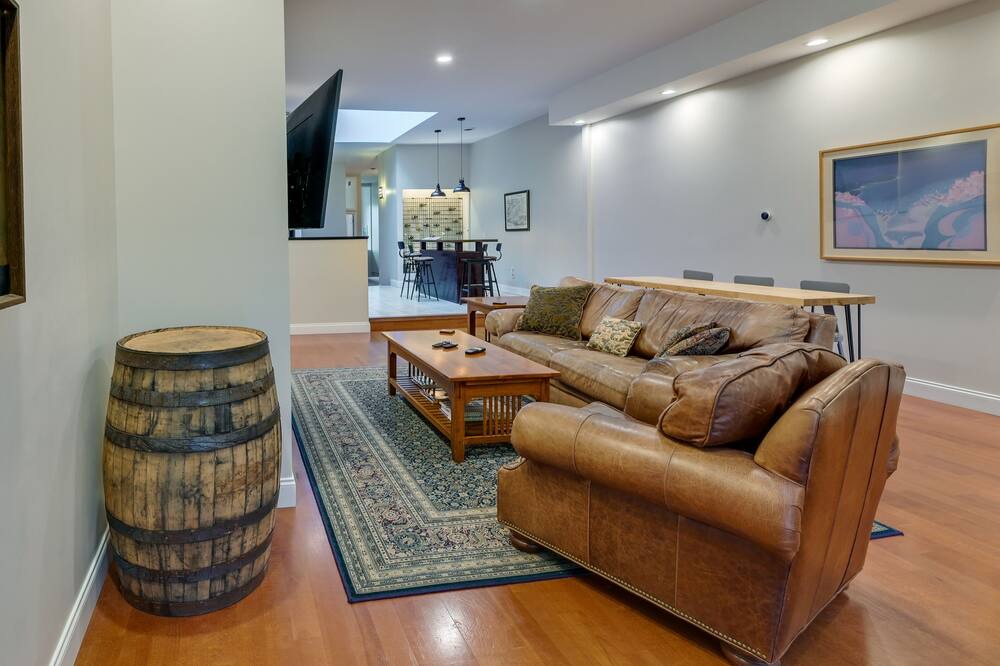Photo of Livingroom in Canandaigua