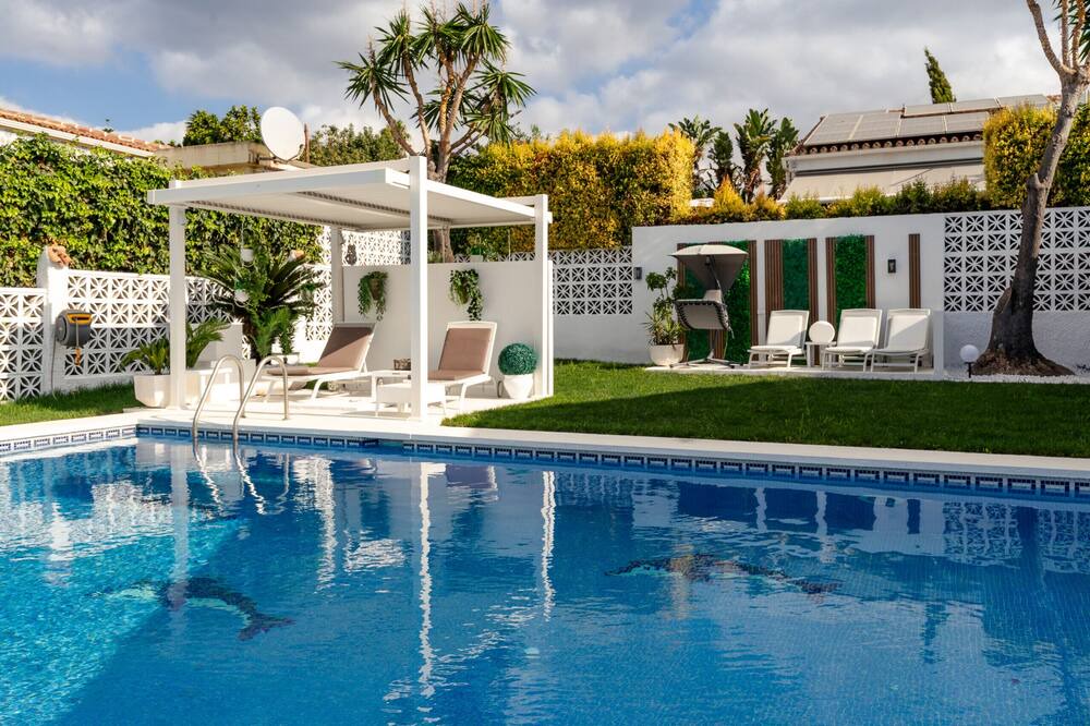 Photo of Outdoor in Urbanizacion Costabella