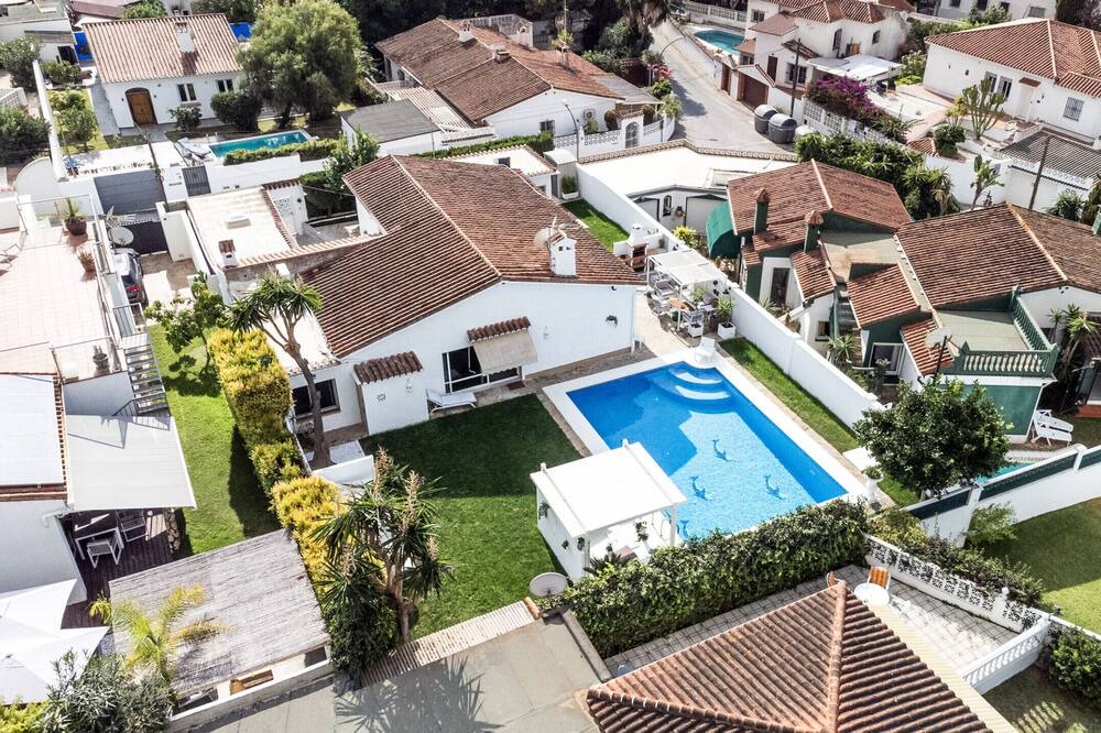 Photo of Outdoor in Urbanizacion Costabella