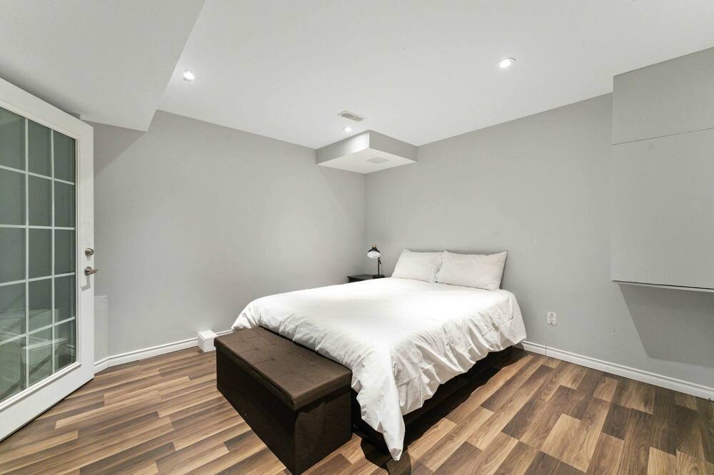 Photo of Bedroom in Ottawa Division