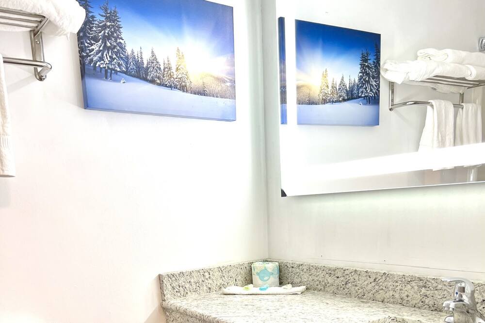 Photo of Bathroom in Caribou