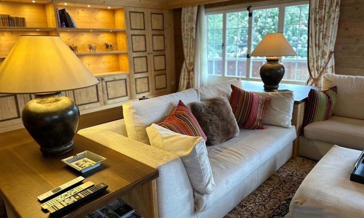 Photo of Livingroom in Zweisimmen Nr Gstaad