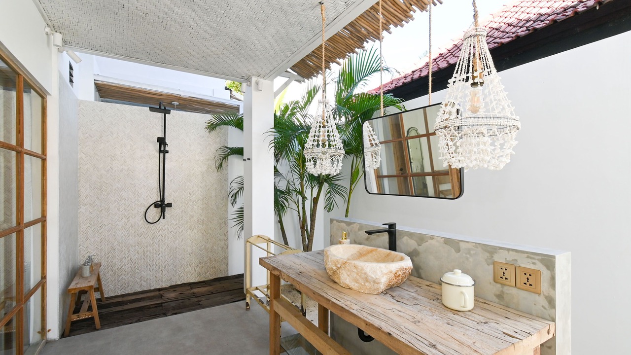 Photo of Bathroom in Jungut Batu