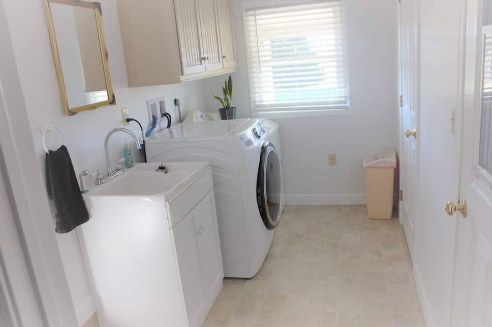 Photo of Others in Suplee