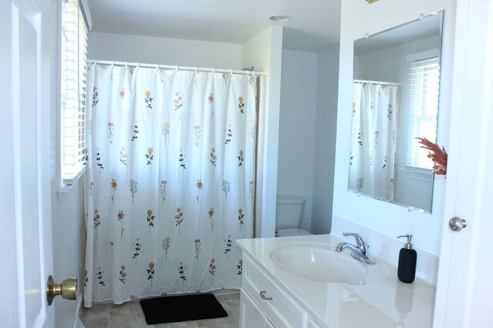 Photo of Bathroom in Suplee