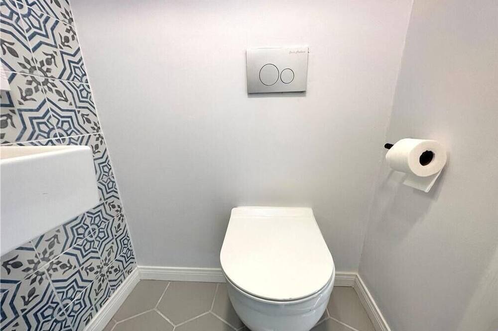 Photo of Bathroom in Tree Section