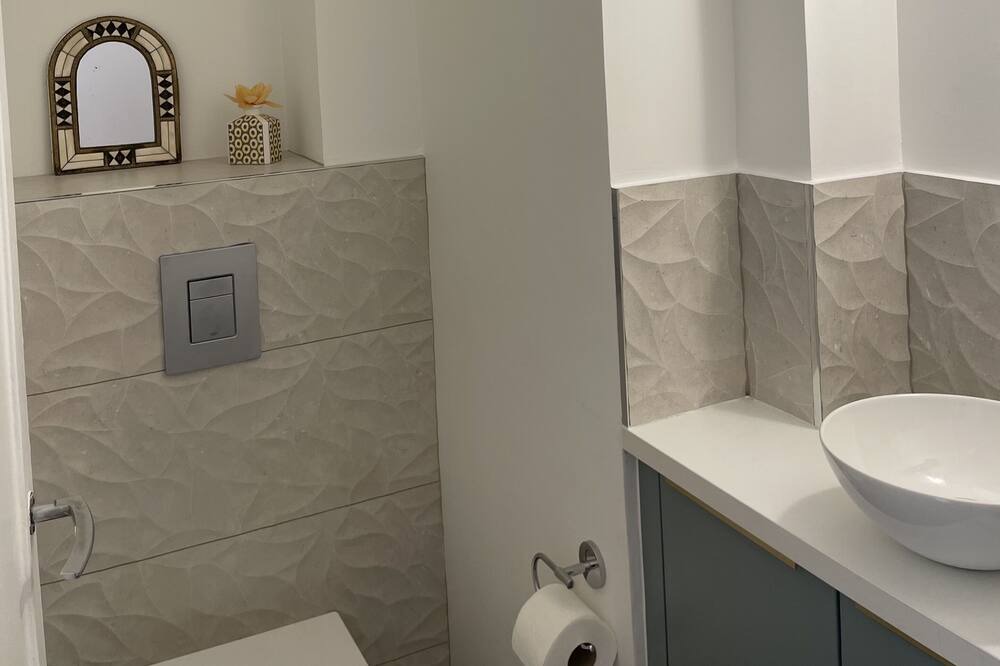 Photo of Bathroom in Picpus