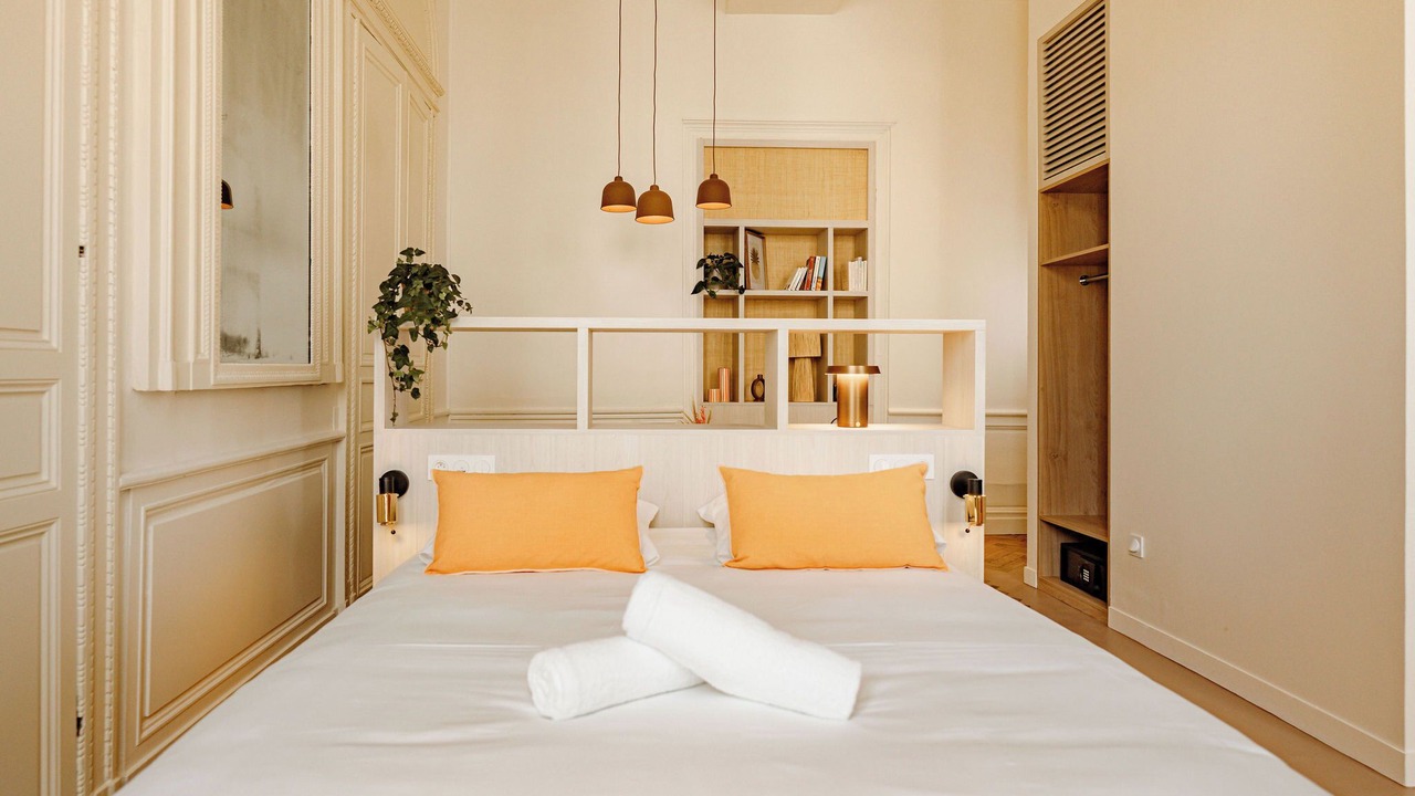 Photo of Bedroom in La Rochelle City Centre