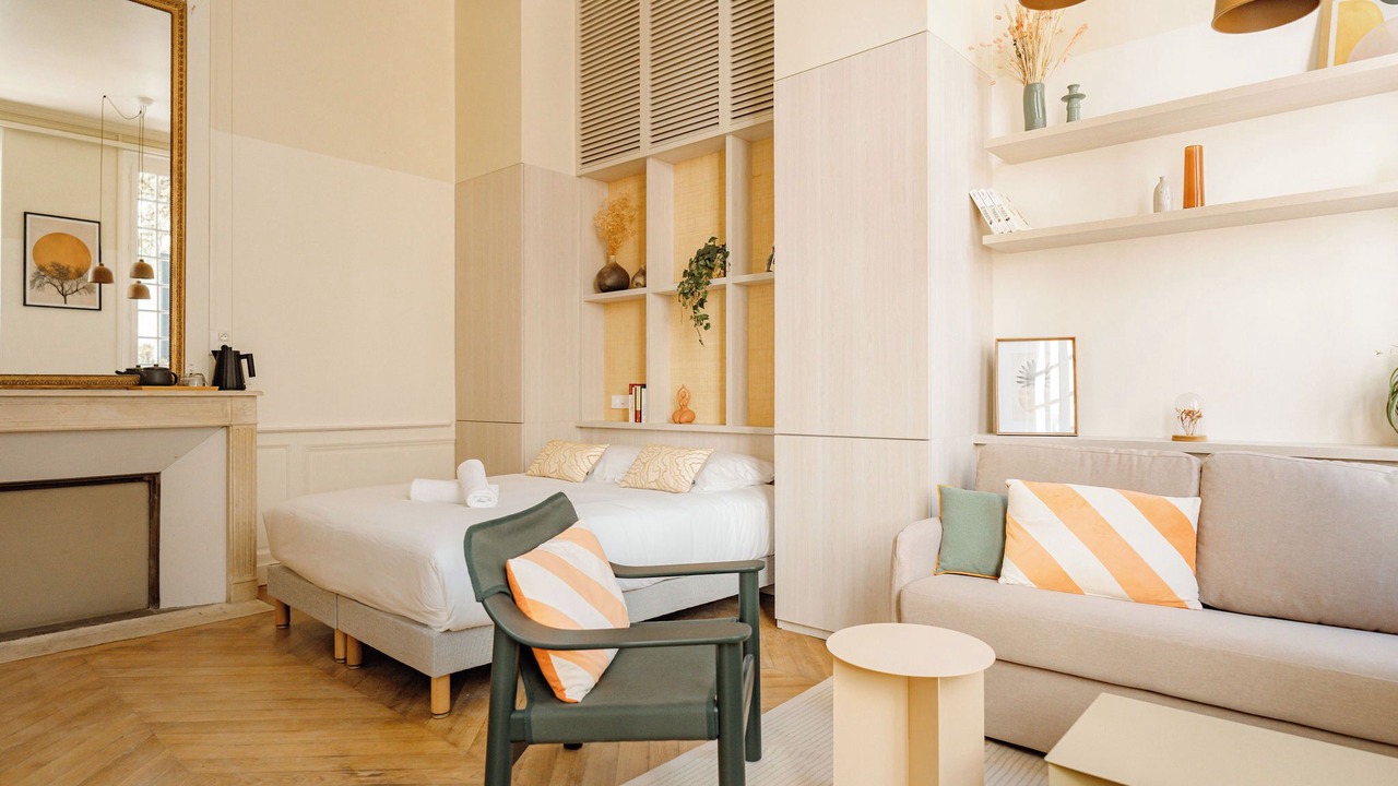 Photo of Bedroom in La Rochelle City Centre